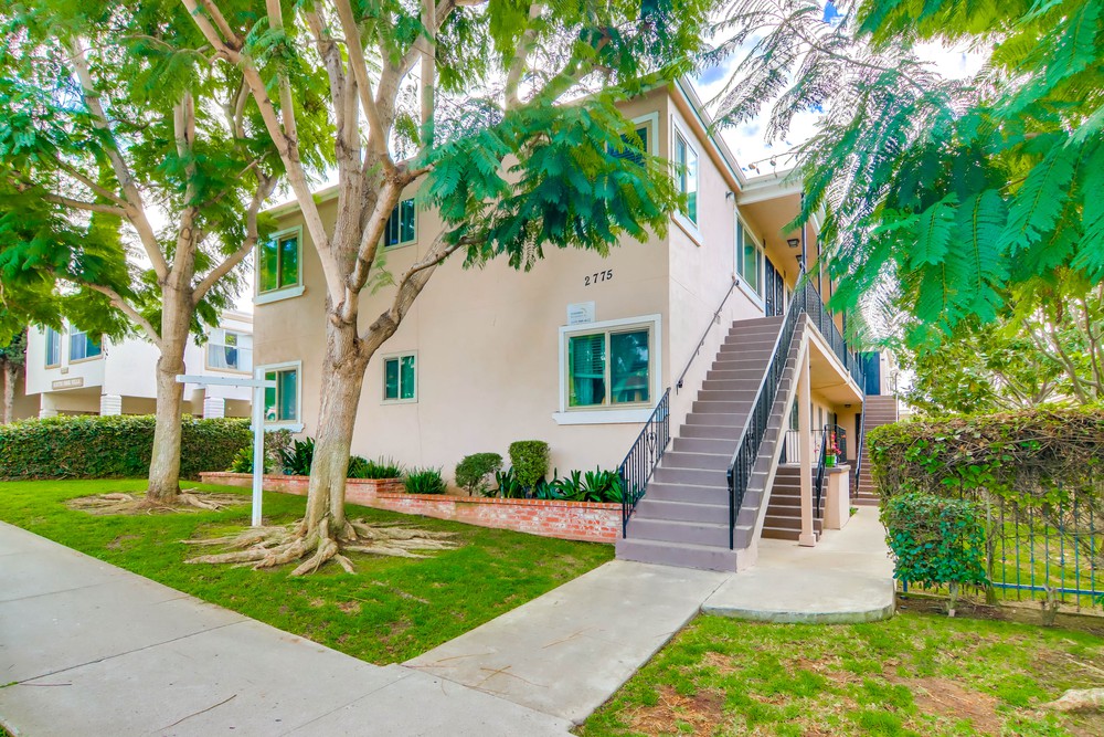 Virtual tour photo 3 of 27 for 2775 A St B