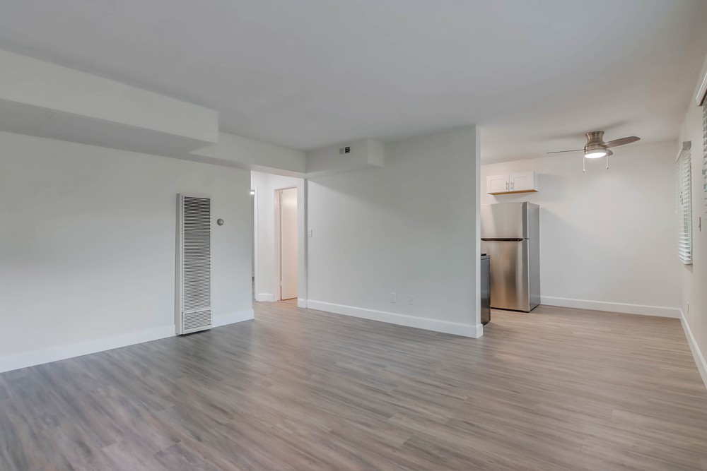 Virtual tour photo 8 of 27 for 2775 A St B