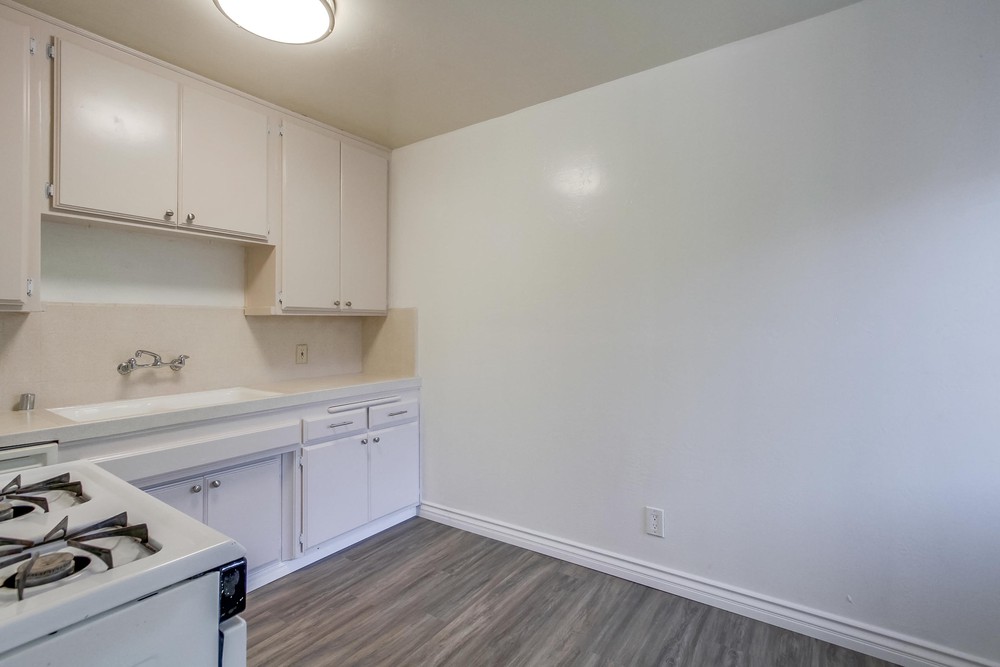 Virtual tour photo 8 of 20 for 2775 A St Unit #D