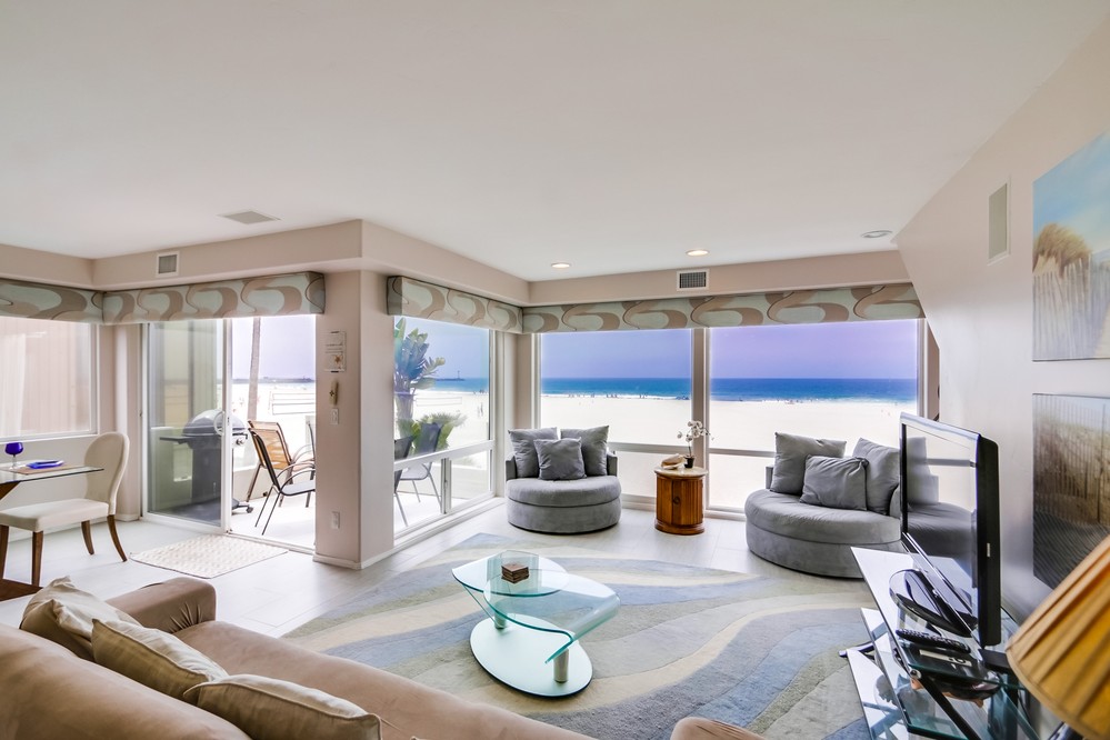 Virtual tour photo 4 of 58 for 2779 Ocean Front Walk