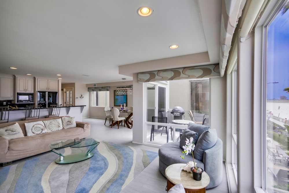 Virtual tour photo 6 of 58 for 2779 Ocean Front Walk