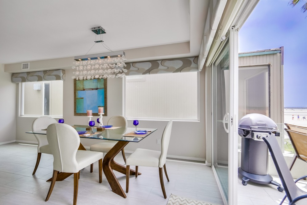 Virtual tour photo 13 of 58 for 2779 Ocean Front Walk