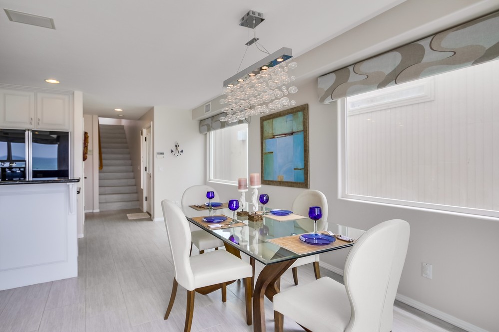 Virtual tour photo 14 of 58 for 2779 Ocean Front Walk