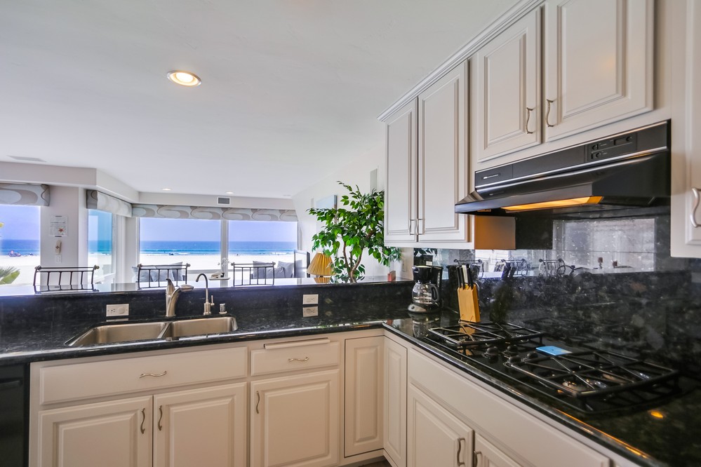 Virtual tour photo 21 of 58 for 2779 Ocean Front Walk