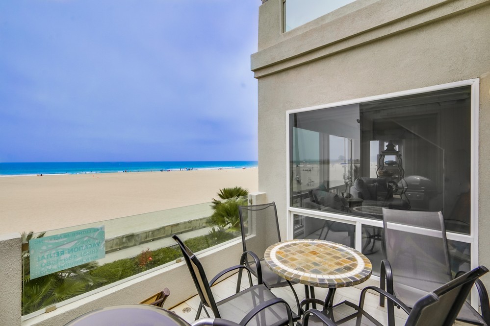 Virtual tour photo 26 of 58 for 2779 Ocean Front Walk