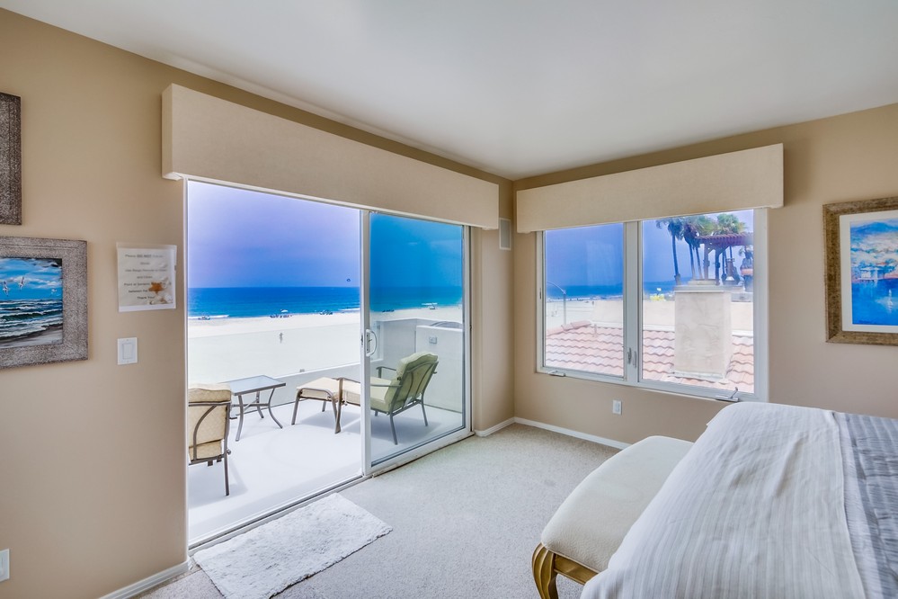 Virtual tour photo 32 of 58 for 2779 Ocean Front Walk