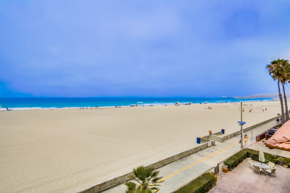 Virtual tour photo 44 of 58 for 2779 Ocean Front Walk