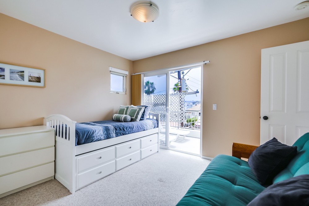 Virtual tour photo 49 of 58 for 2779 Ocean Front Walk