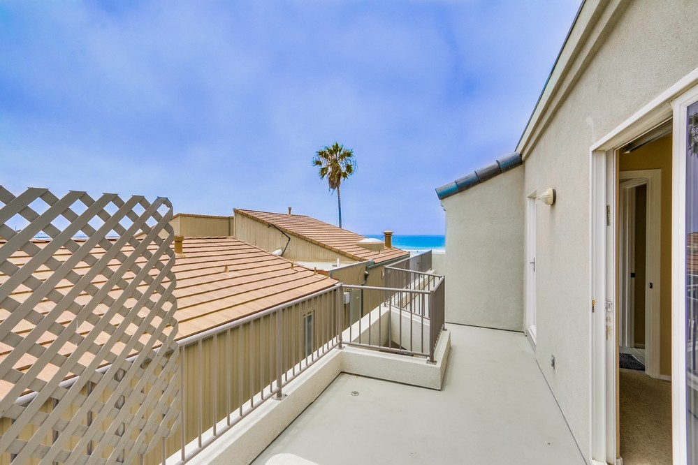 Virtual tour photo 53 of 58 for 2779 Ocean Front Walk