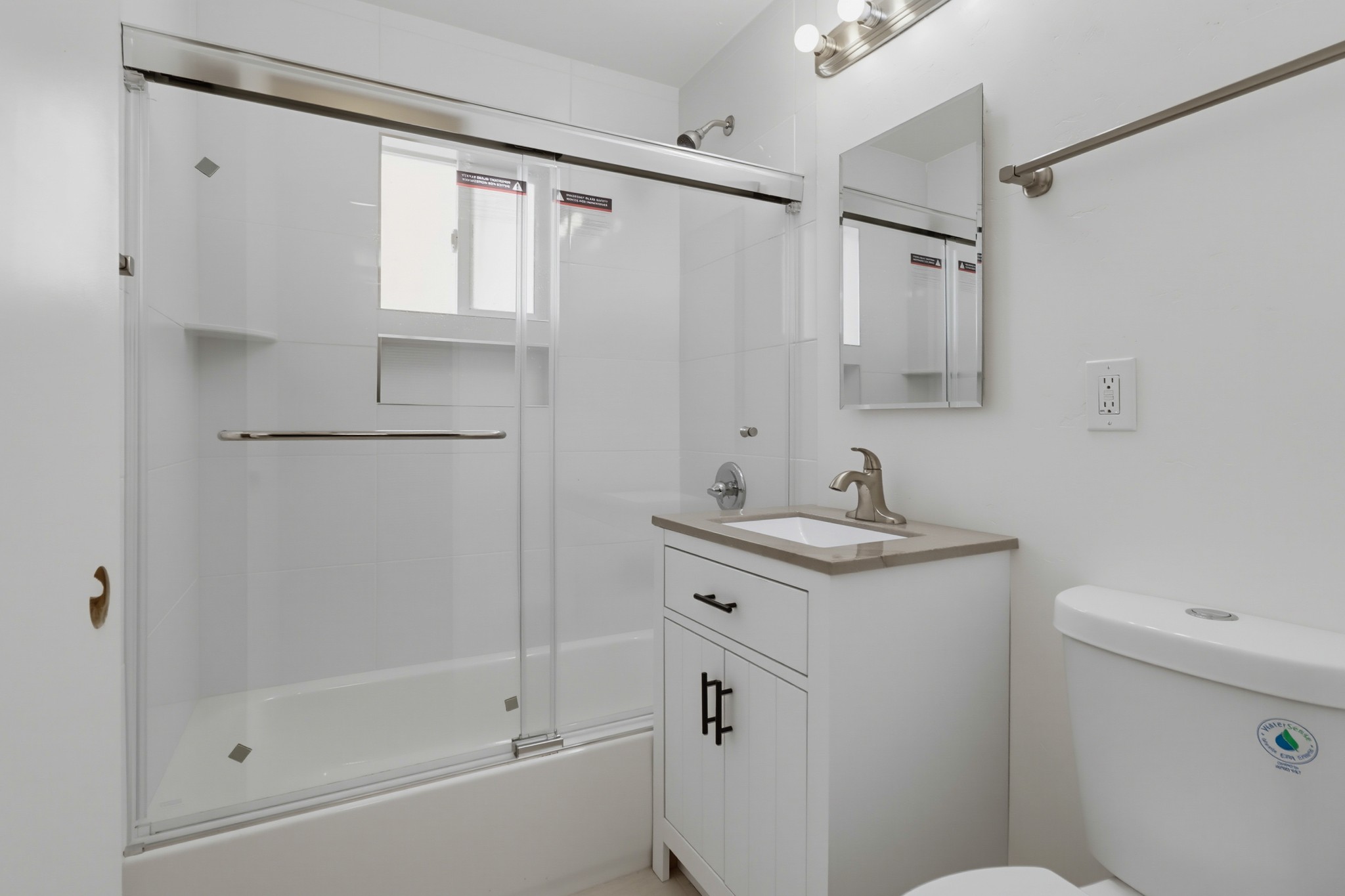 Virtual tour photo 15 of 17 for 278 Daisy Ave