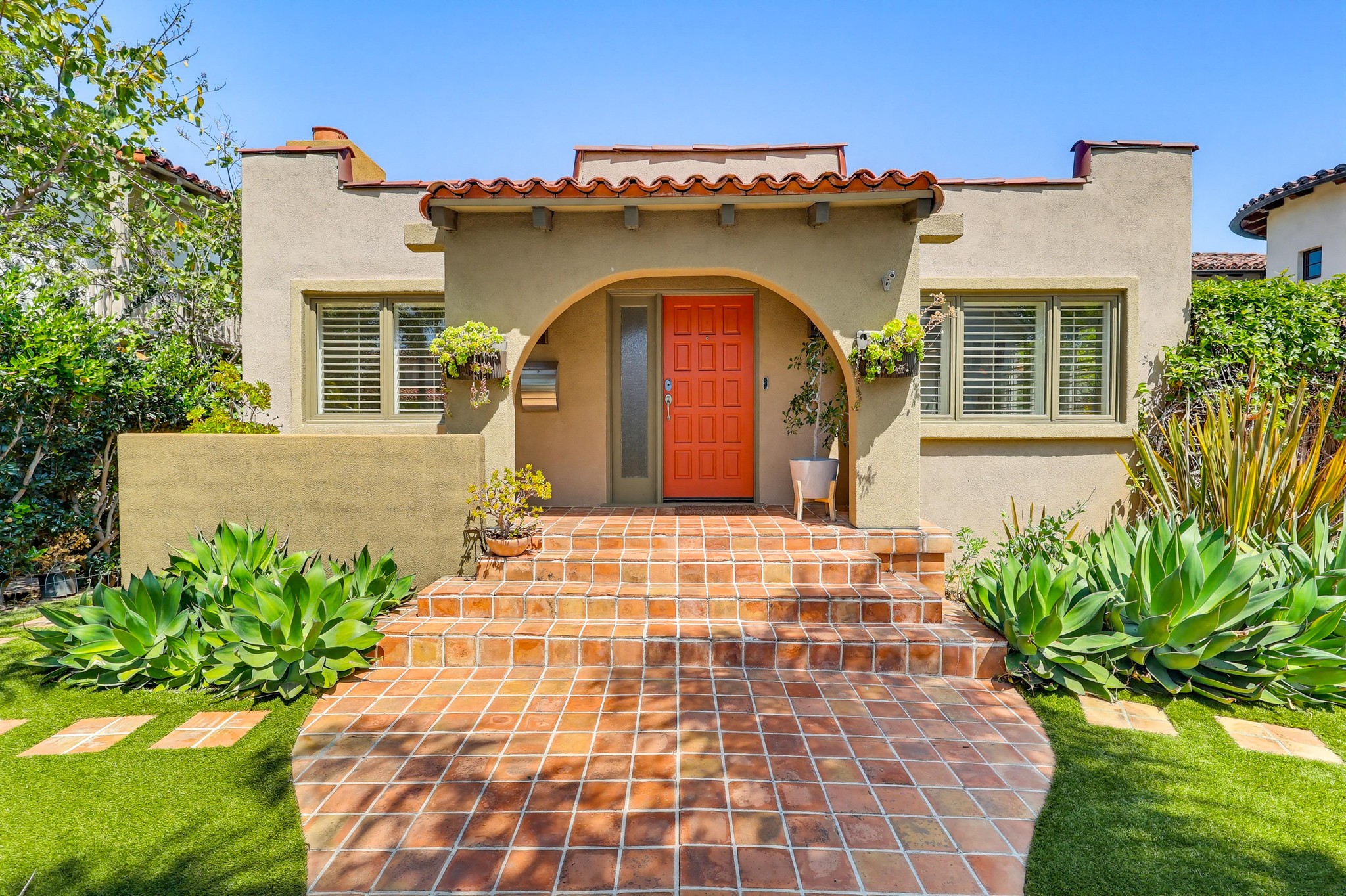 Virtual tour photo 5 of 62 for 278 Granada Ave