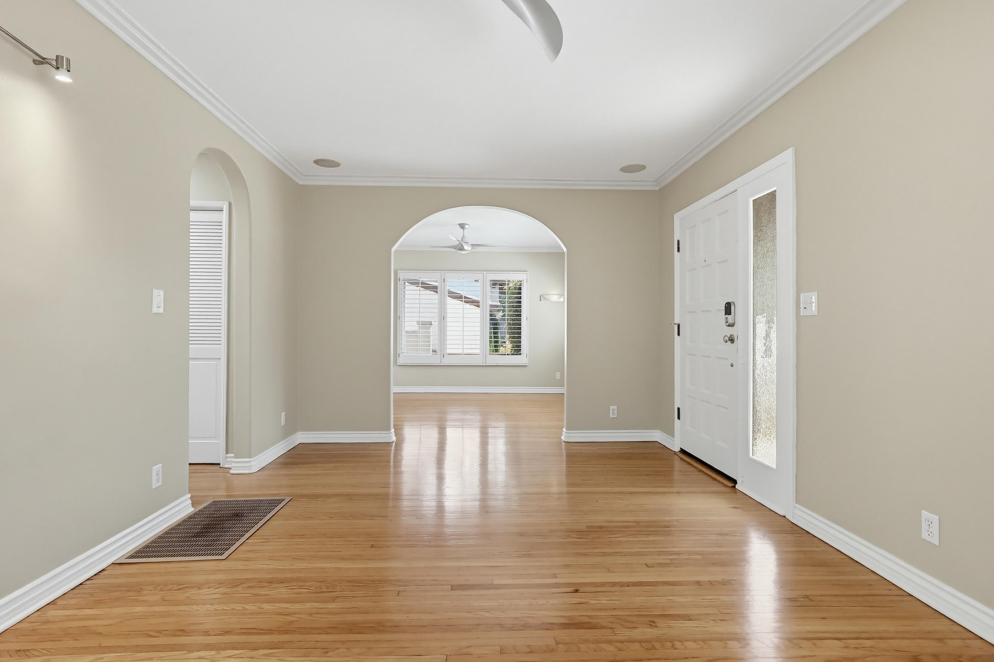 Virtual tour photo 14 of 62 for 278 Granada Ave