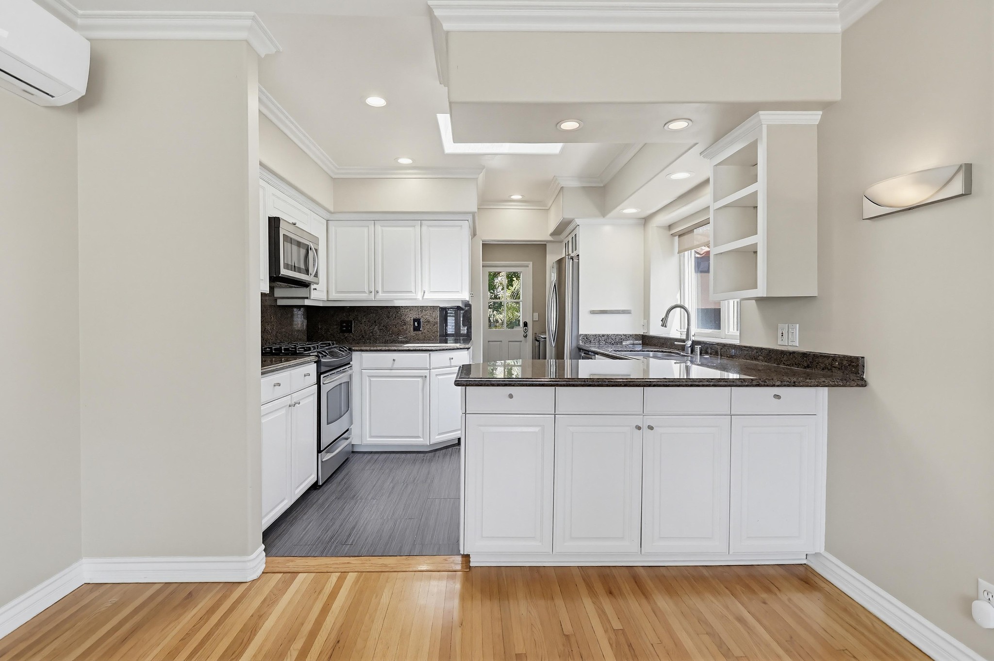 Virtual tour photo 24 of 62 for 278 Granada Ave