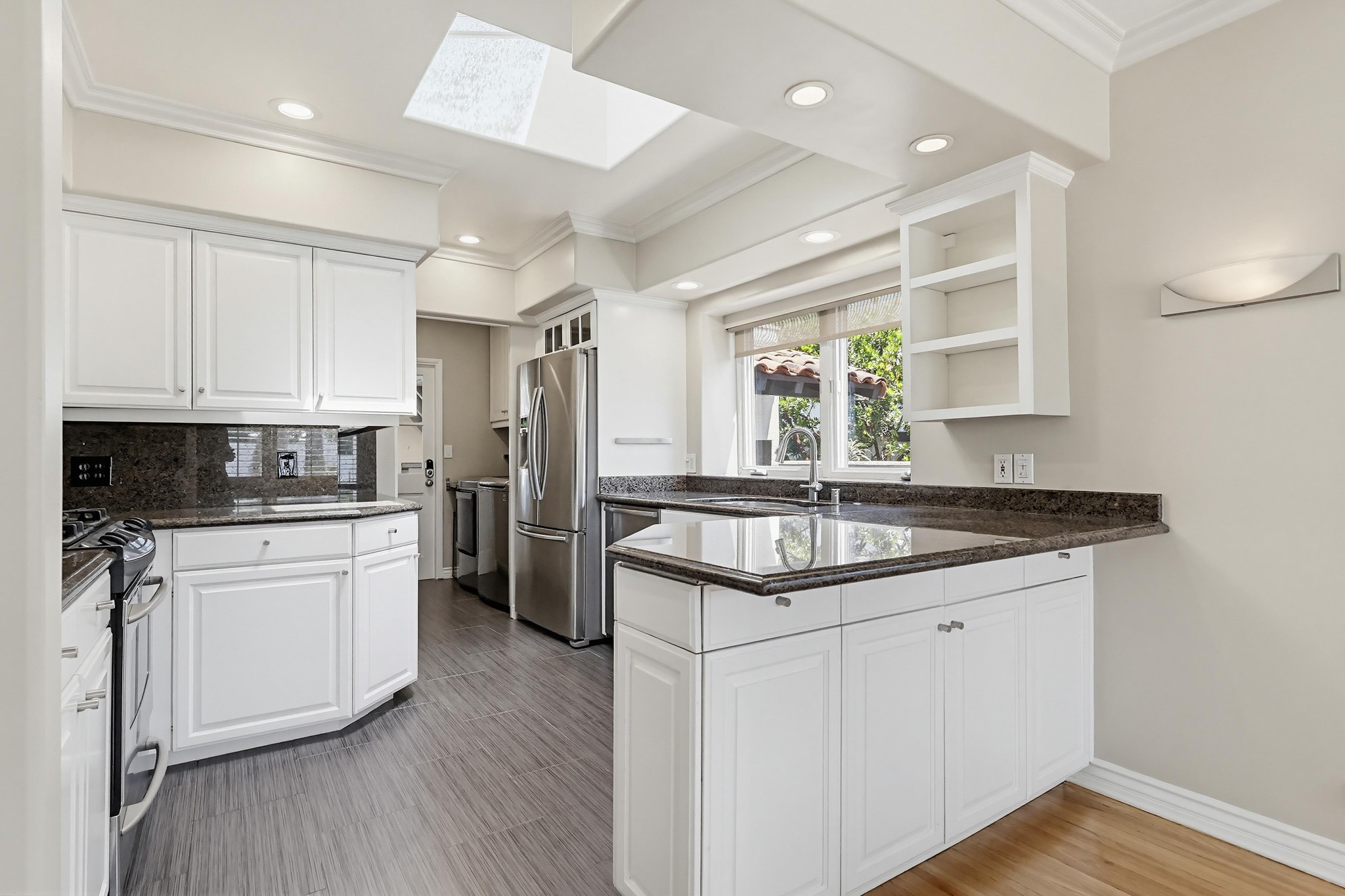 Virtual tour photo 25 of 62 for 278 Granada Ave