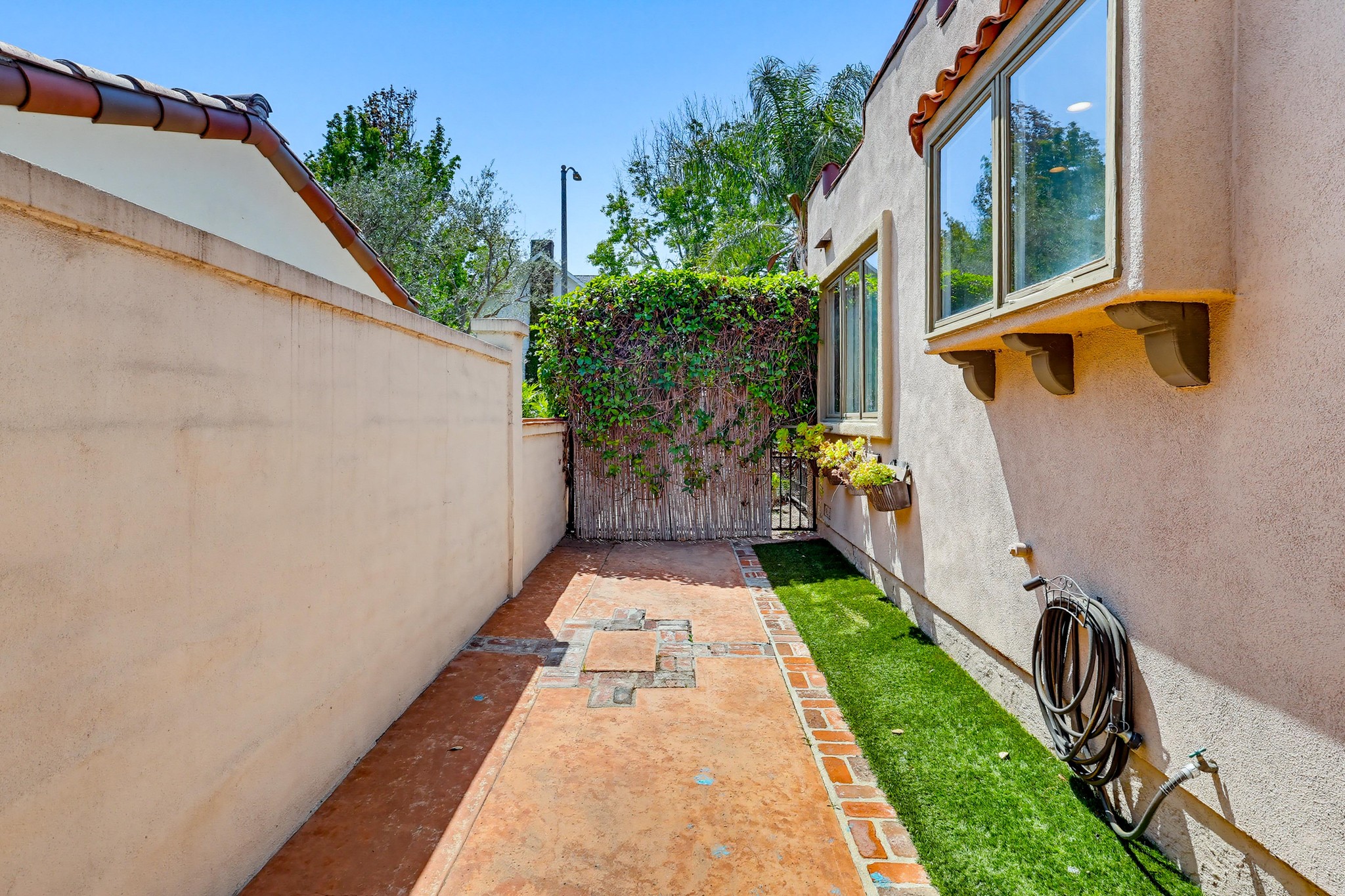 Virtual tour photo 62 of 62 for 278 Granada Ave