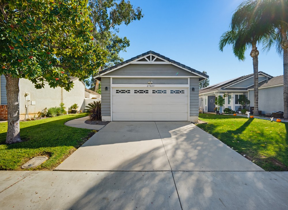 Virtual tour photo 1 of 37 for 27823 Moonridge Dr