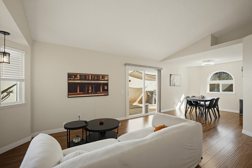 Virtual tour photo 9 of 37 for 27823 Moonridge Dr