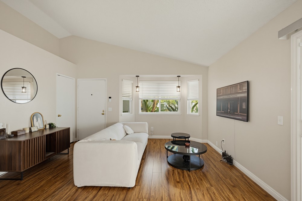 Virtual tour photo 10 of 37 for 27823 Moonridge Dr