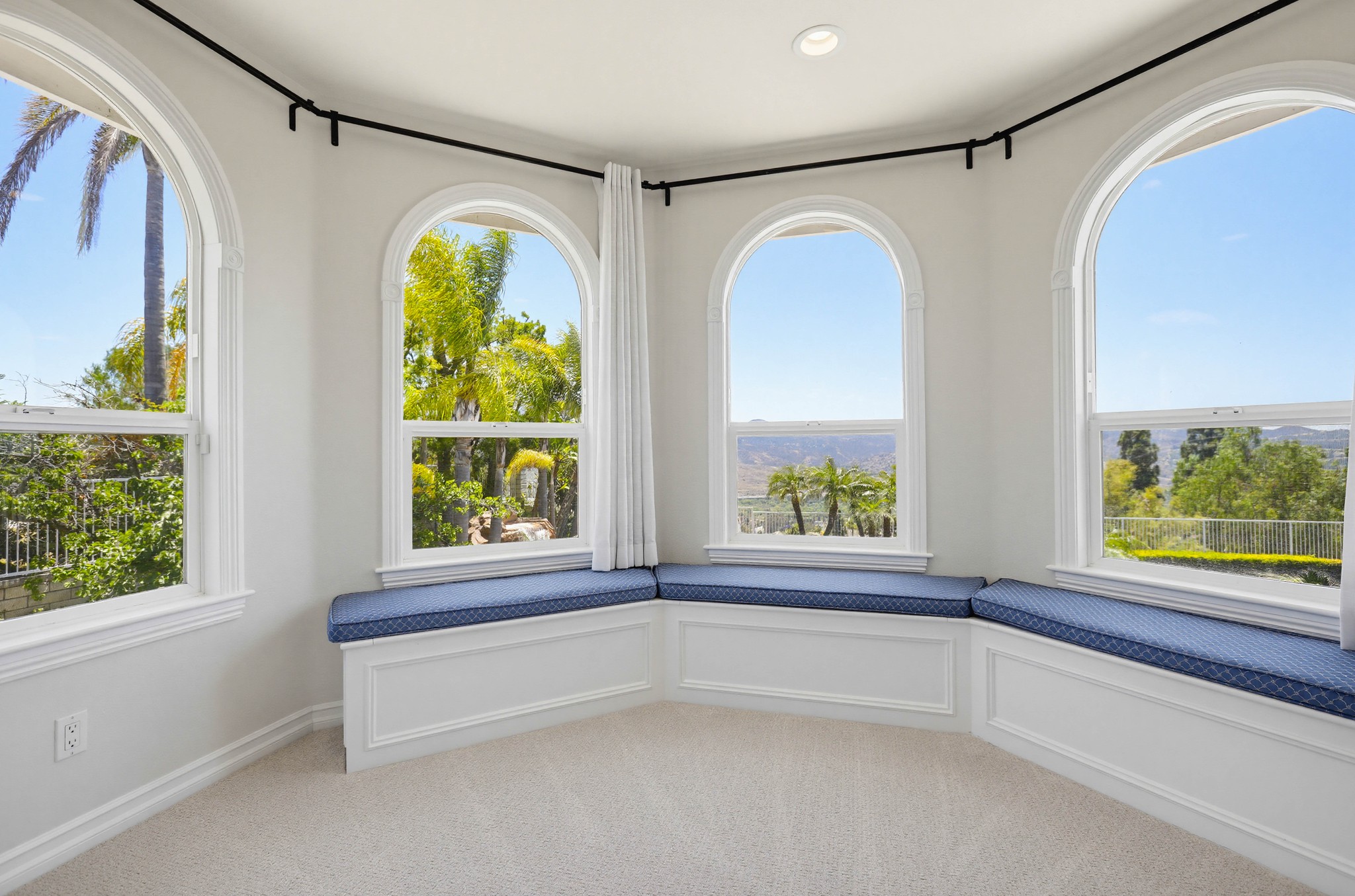 Virtual tour photo 28 of 54 for 27840 Aleutia Way