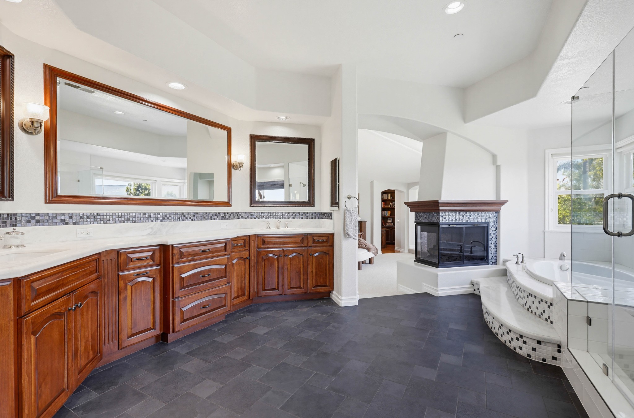 Virtual tour photo 31 of 54 for 27840 Aleutia Way