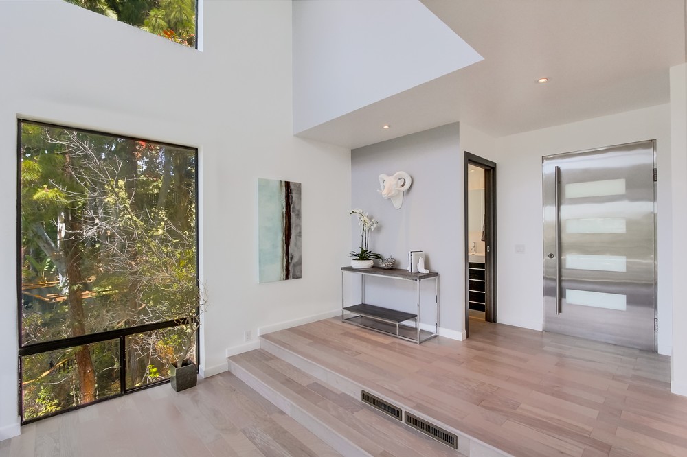 Virtual tour photo 12 of 99 for 2790 Brant Street
