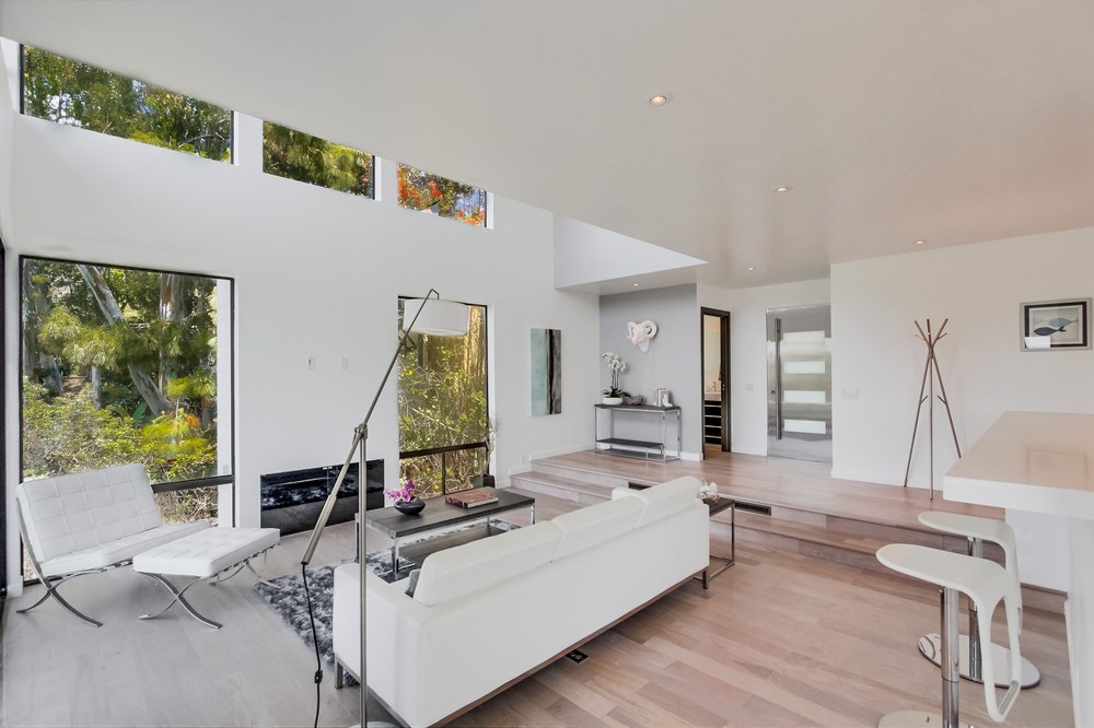 Virtual tour photo 14 of 99 for 2790 Brant Street