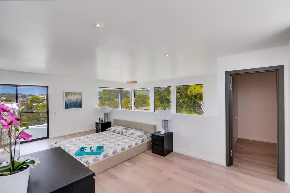 Virtual tour photo 48 of 99 for 2790 Brant Street
