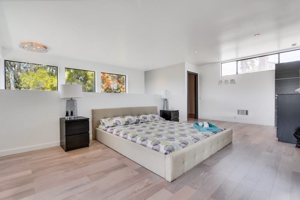 Virtual tour photo 50 of 99 for 2790 Brant Street