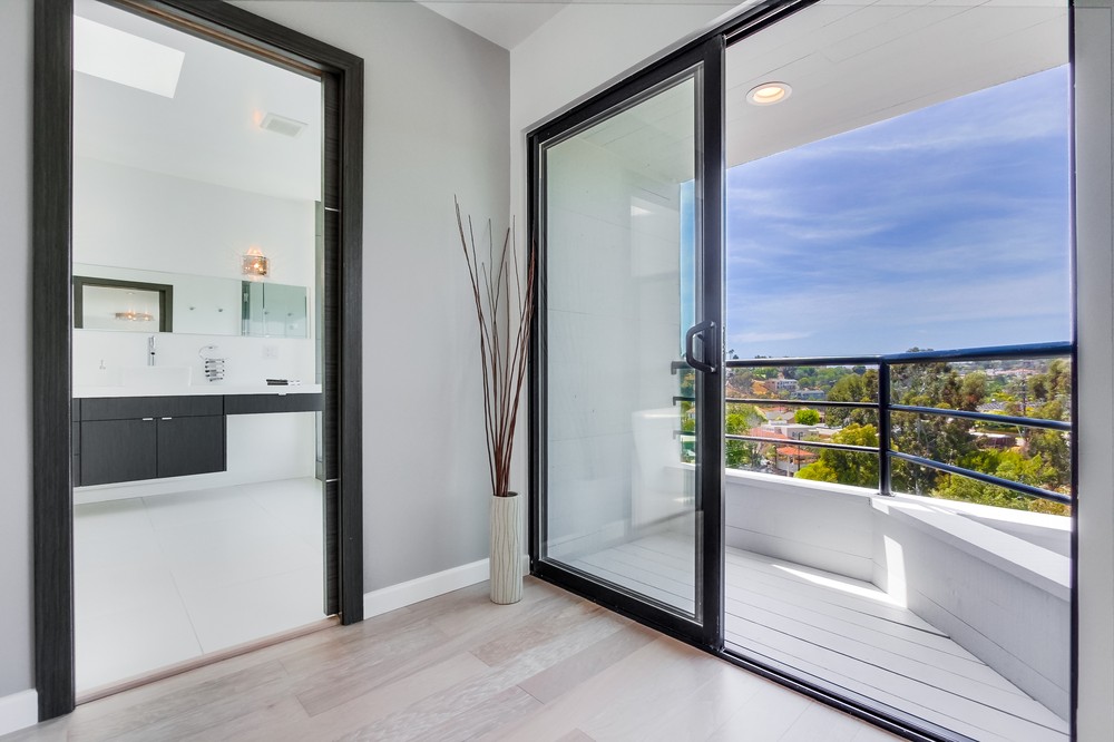 Virtual tour photo 54 of 99 for 2790 Brant Street