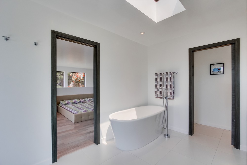 Virtual tour photo 64 of 99 for 2790 Brant Street