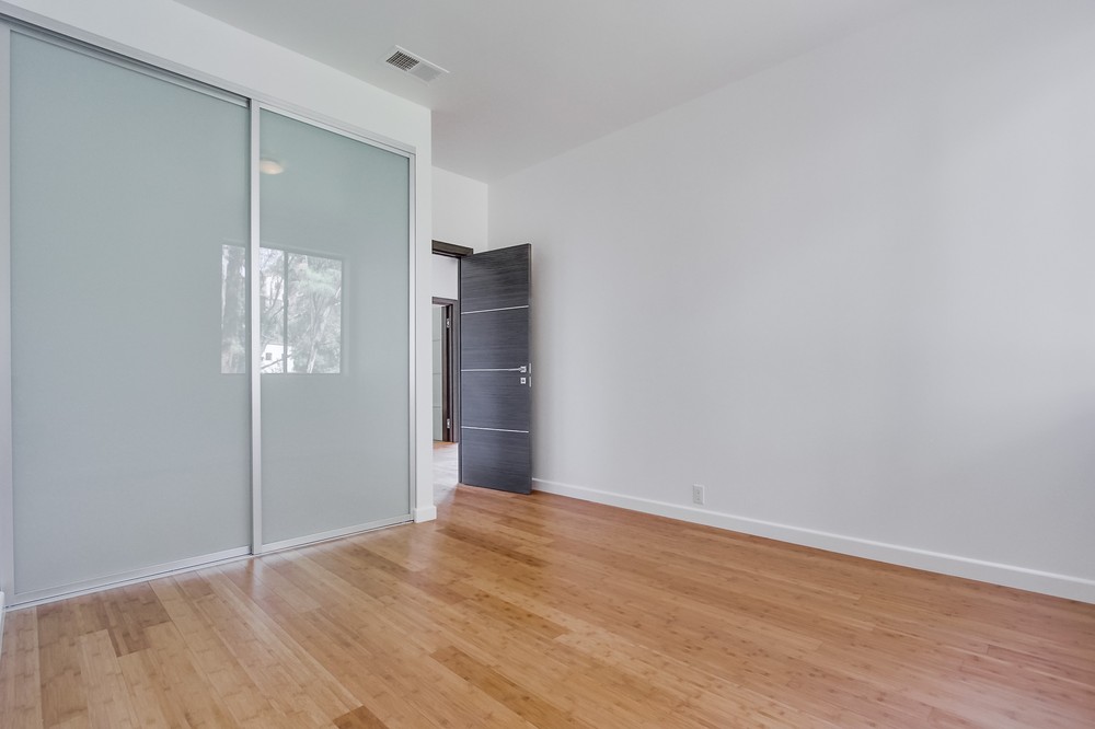 Virtual tour photo 78 of 99 for 2790 Brant Street