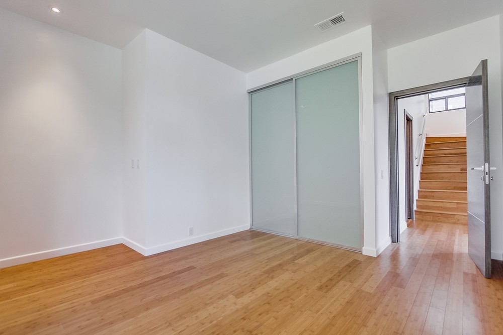 Virtual tour photo 79 of 99 for 2790 Brant Street