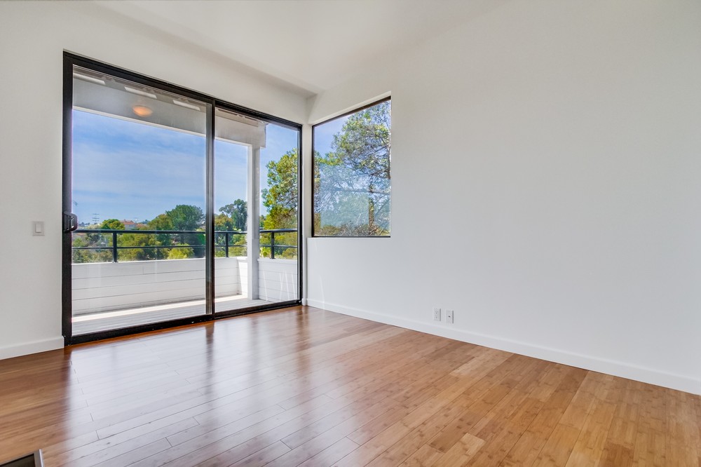 Virtual tour photo 80 of 99 for 2790 Brant Street