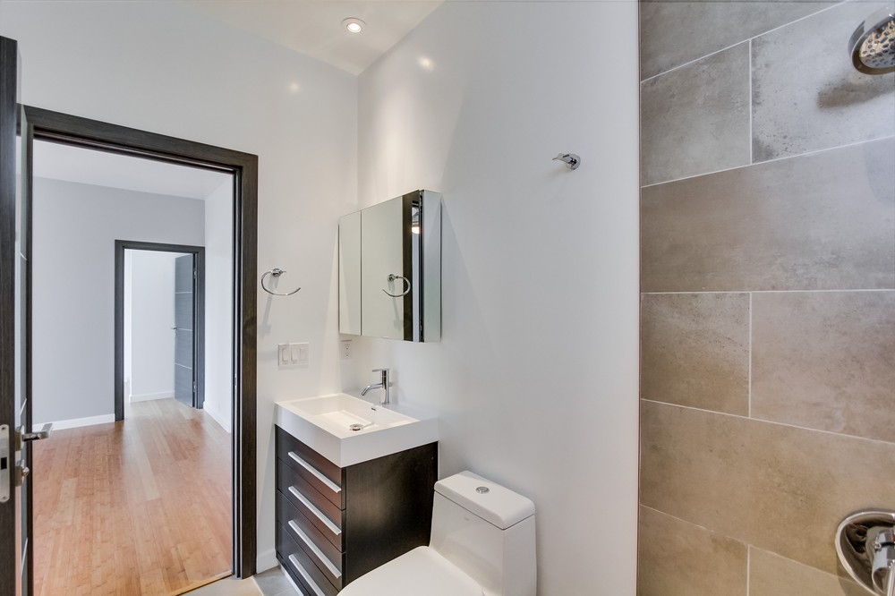 Virtual tour photo 85 of 99 for 2790 Brant Street
