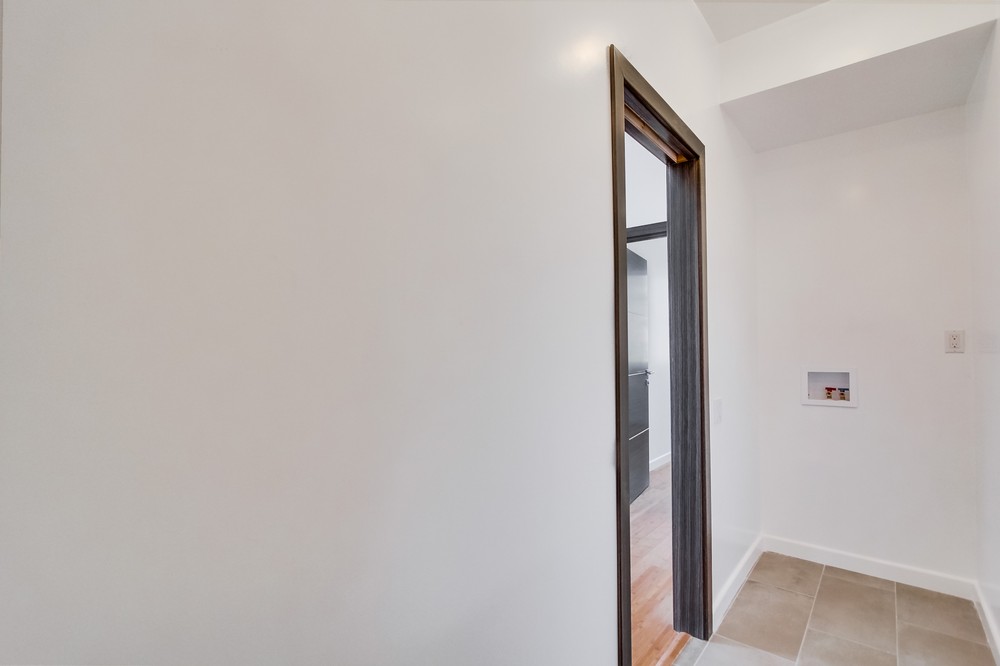 Virtual tour photo 90 of 99 for 2790 Brant Street