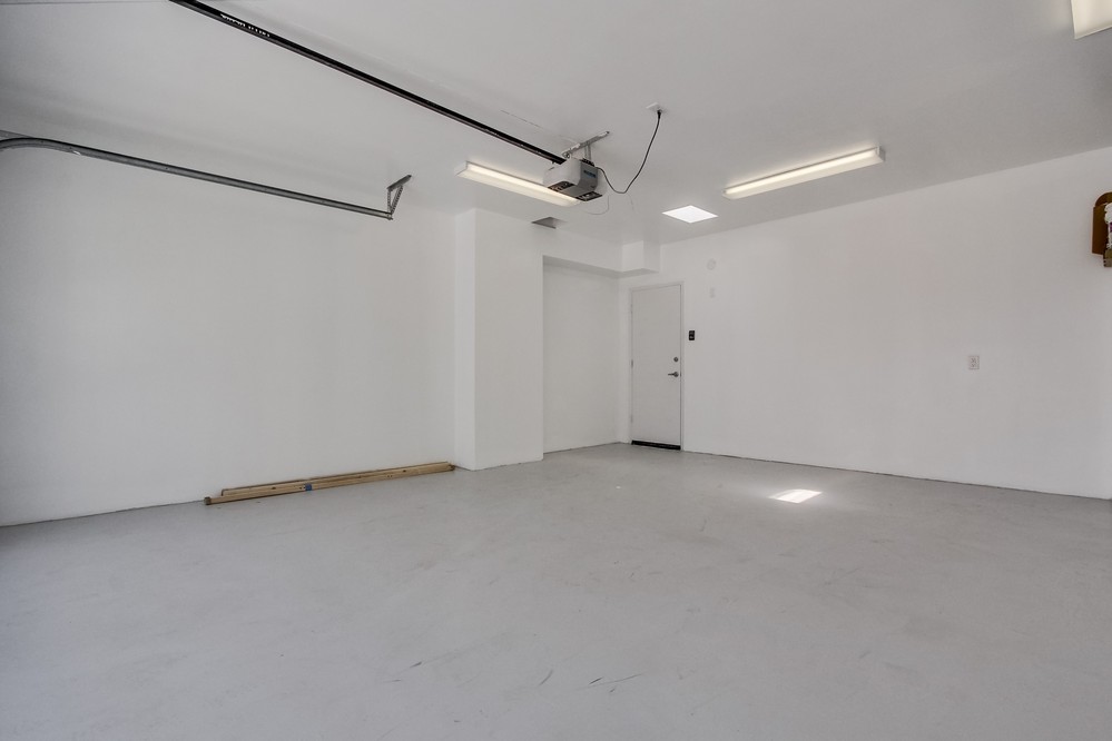 Virtual tour photo 91 of 99 for 2790 Brant Street