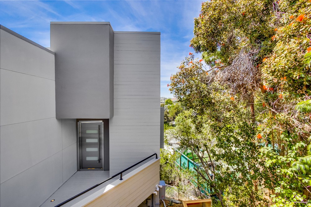 Virtual tour photo 97 of 99 for 2790 Brant Street