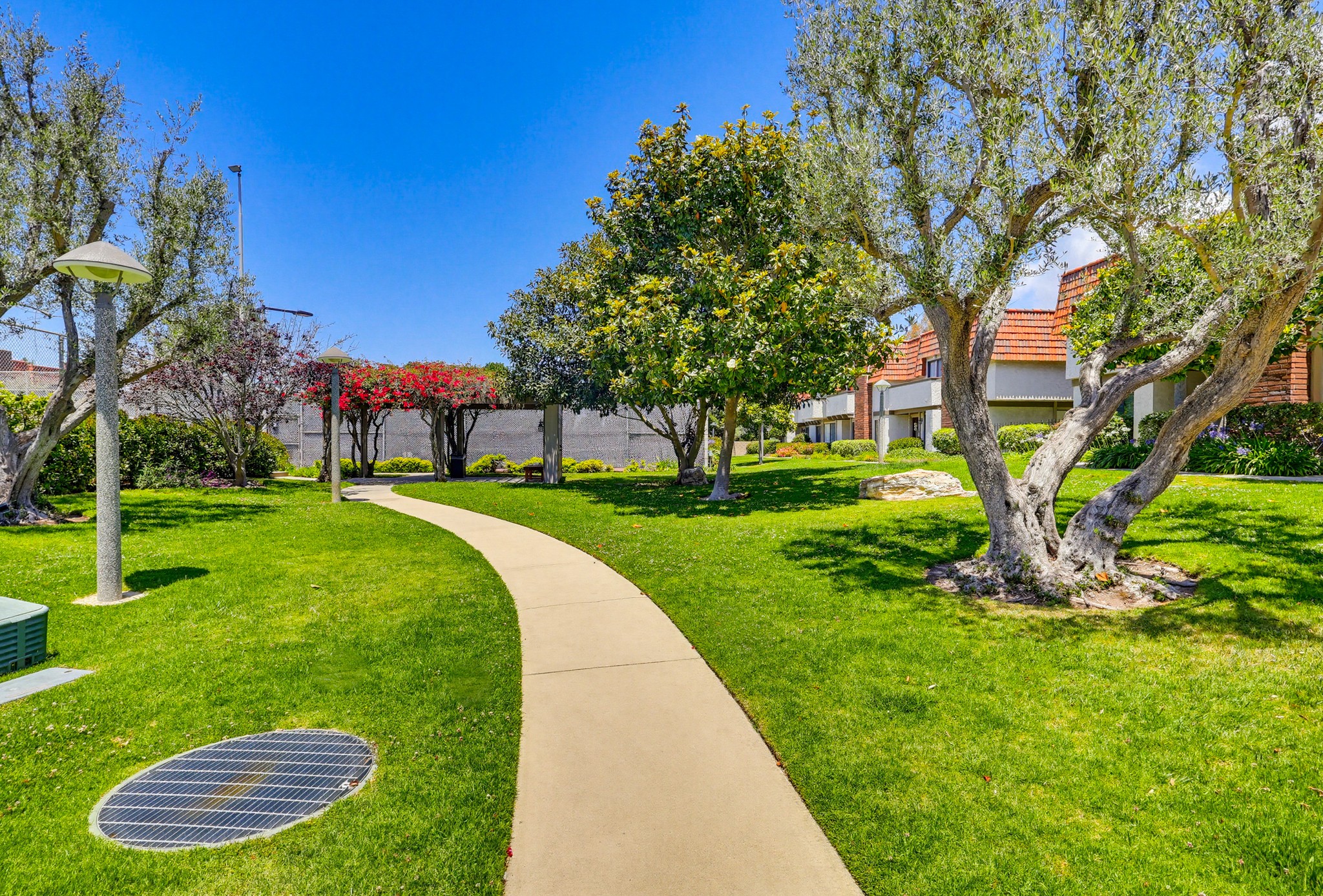 Virtual tour photo 4 of 91 for 27914 Ridgebluff Ct