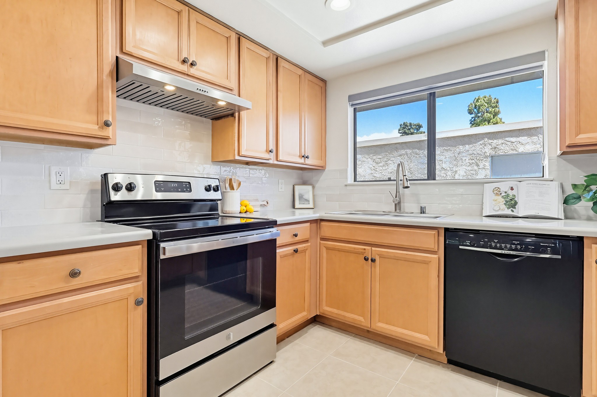 Virtual tour photo 26 of 91 for 27914 Ridgebluff Ct