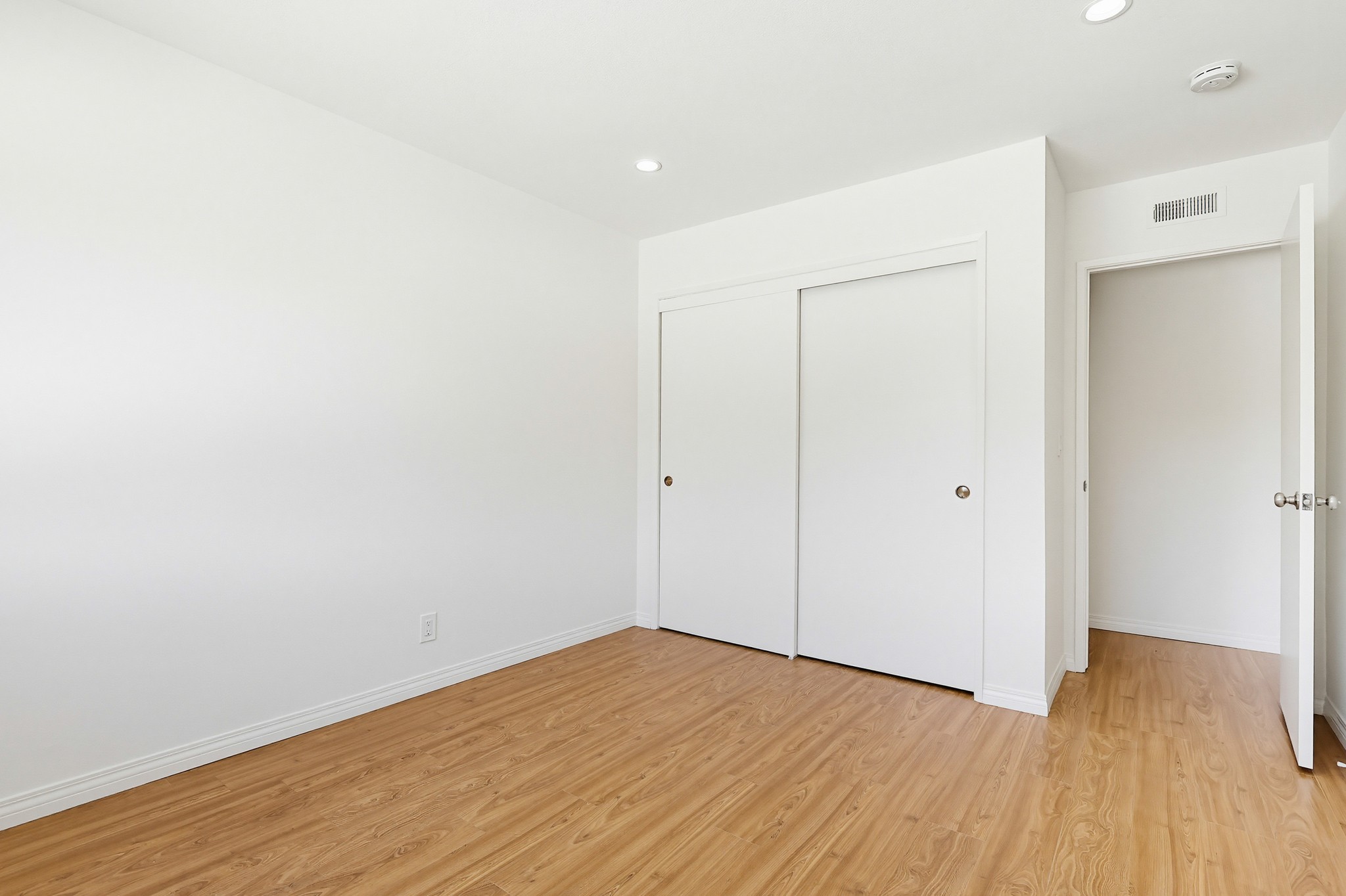 Virtual tour photo 46 of 91 for 27914 Ridgebluff Ct