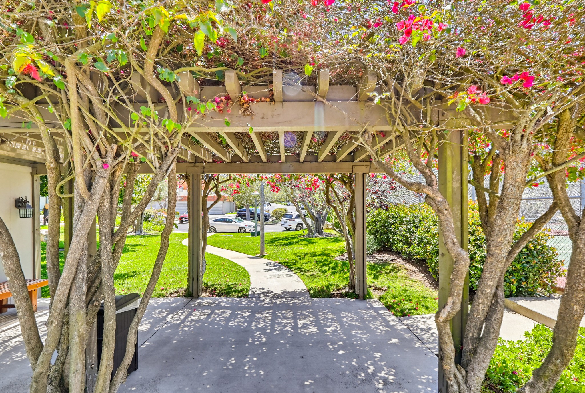 Virtual tour photo 84 of 91 for 27914 Ridgebluff Ct