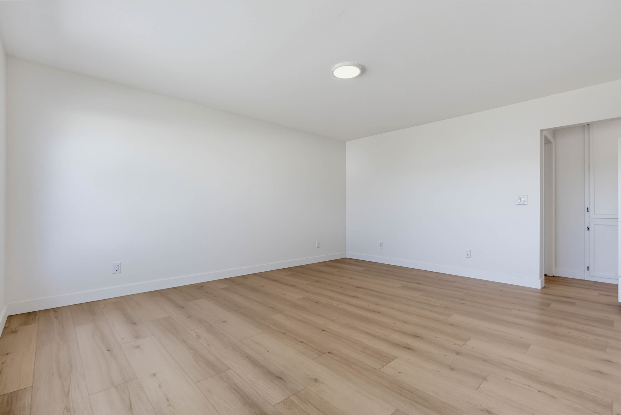 Virtual tour photo 8 of 56 for 2797 Massachusetts Ave