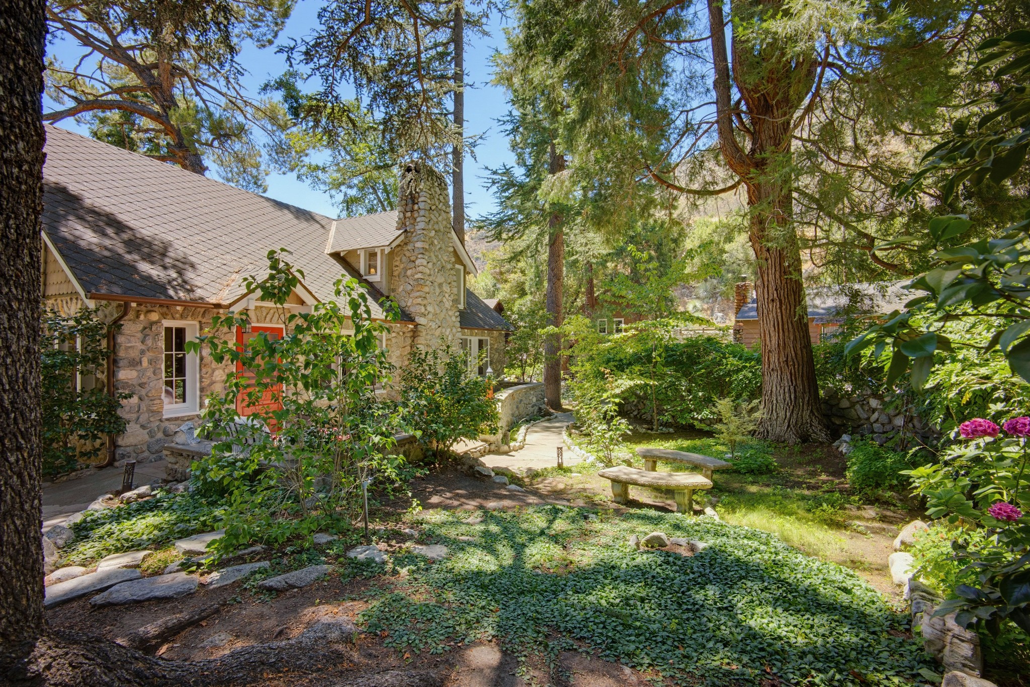 Virtual tour photo 4 of 67 for 28 Bear Dr