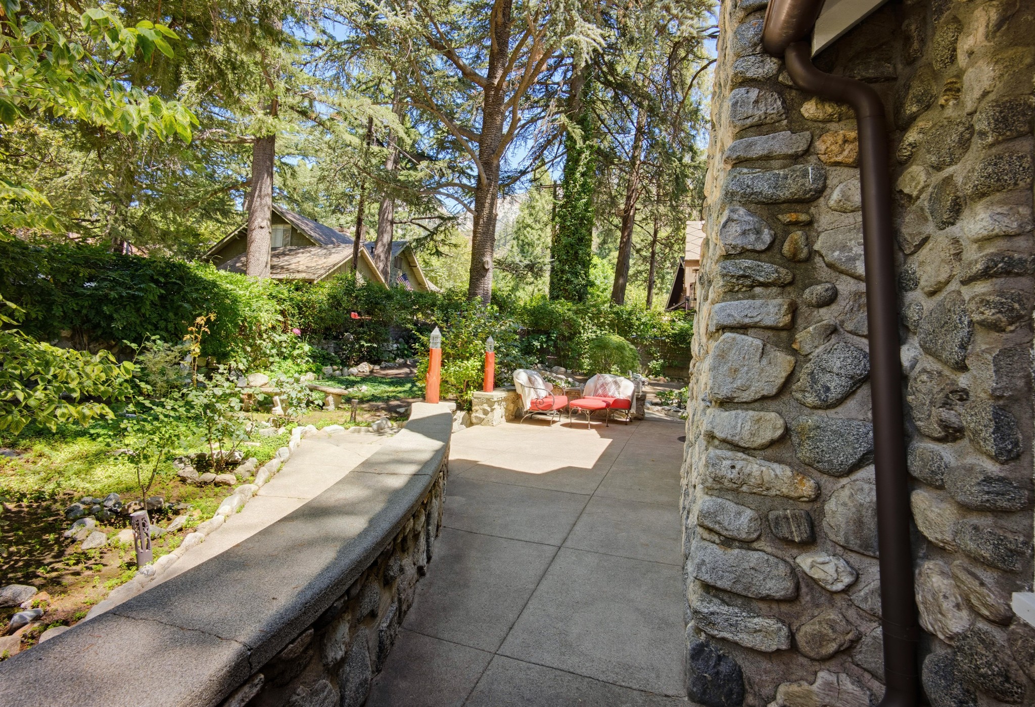 Virtual tour photo 8 of 67 for 28 Bear Dr