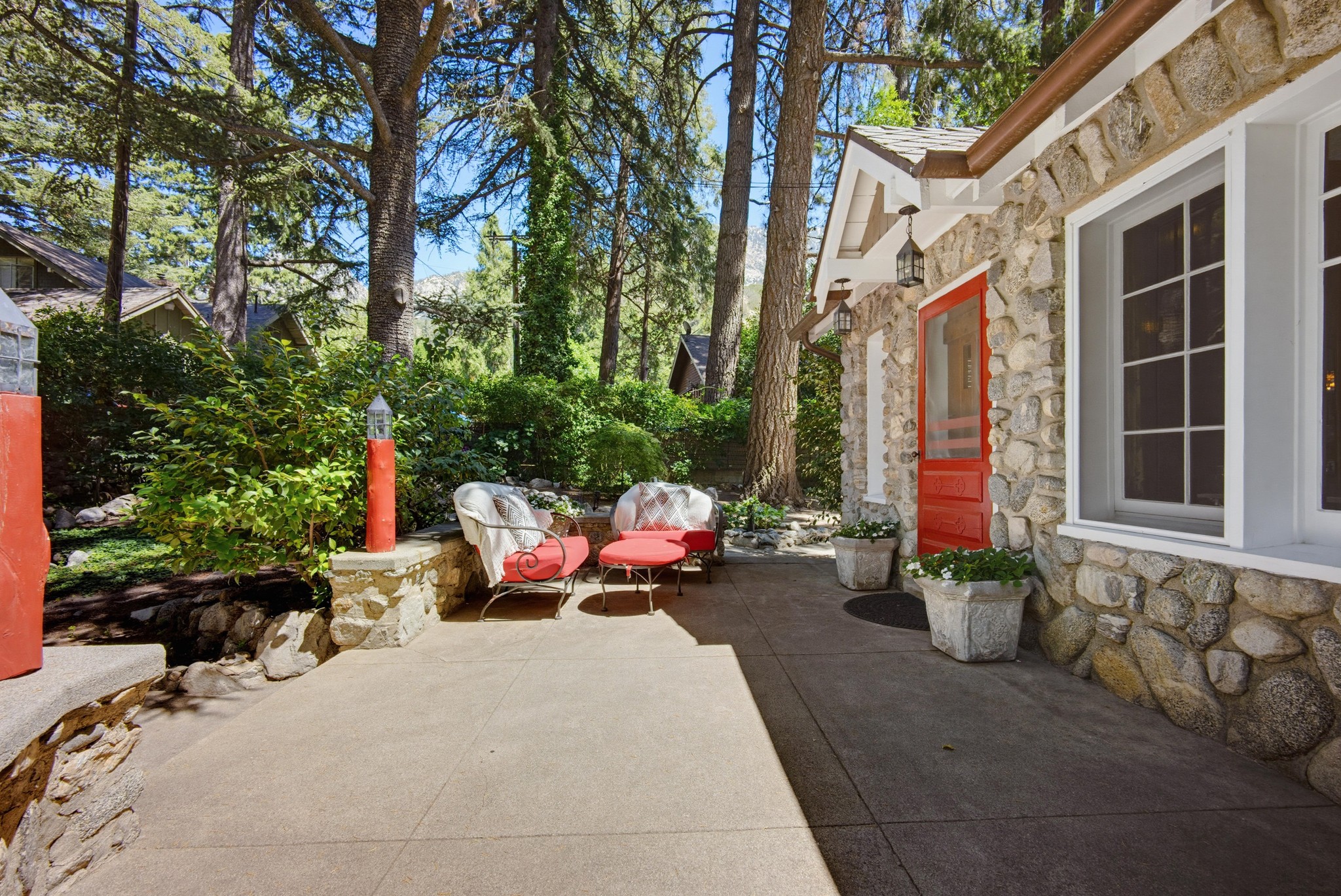 Virtual tour photo 9 of 67 for 28 Bear Dr