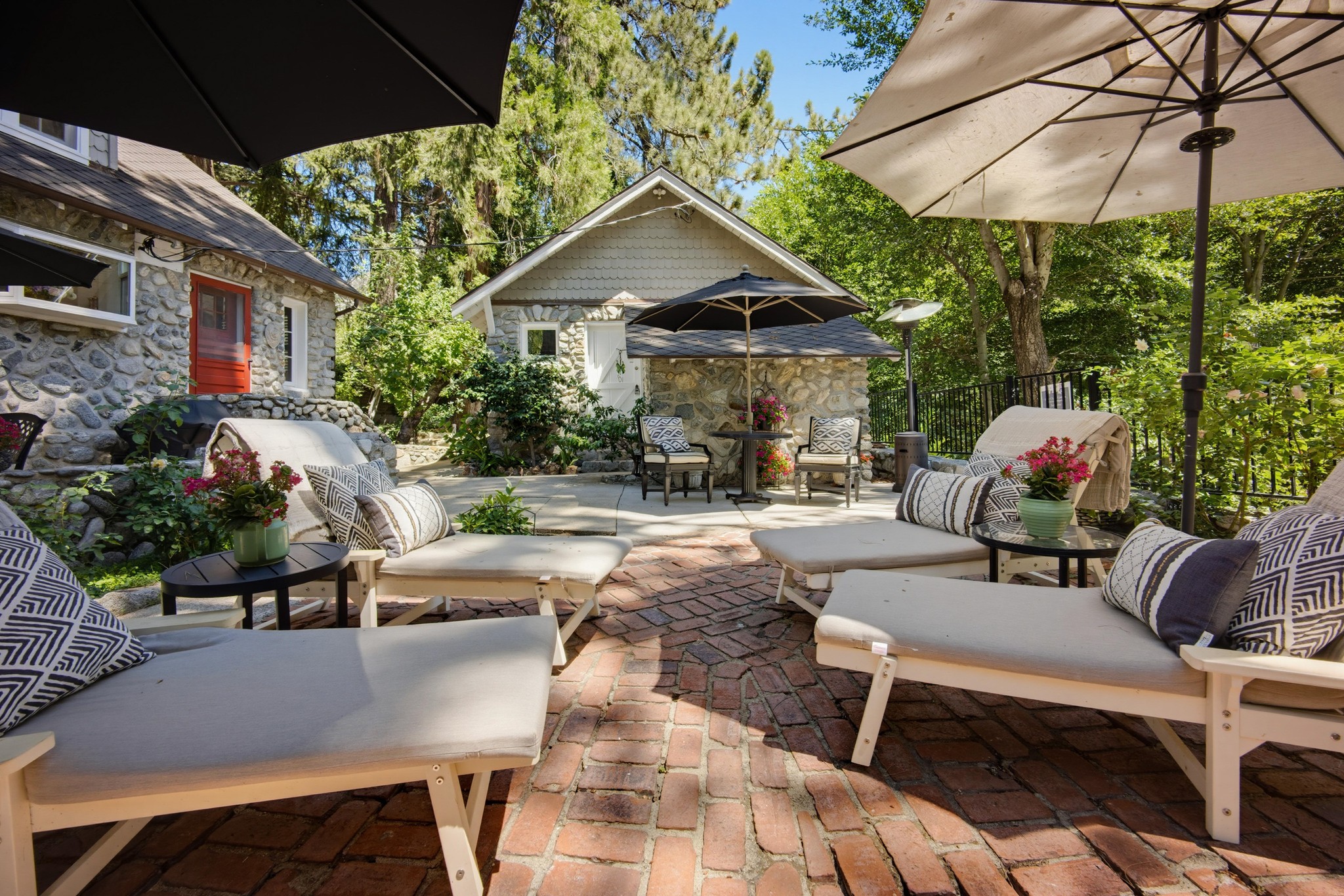 Virtual tour photo 16 of 67 for 28 Bear Dr