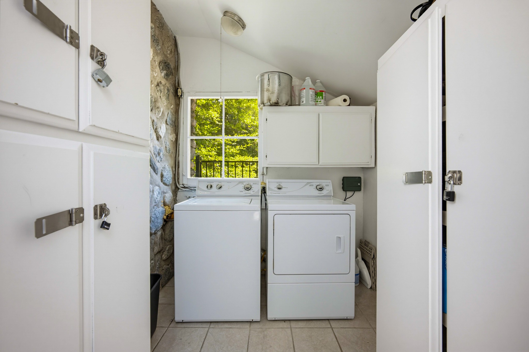 Virtual tour photo 19 of 67 for 28 Bear Dr