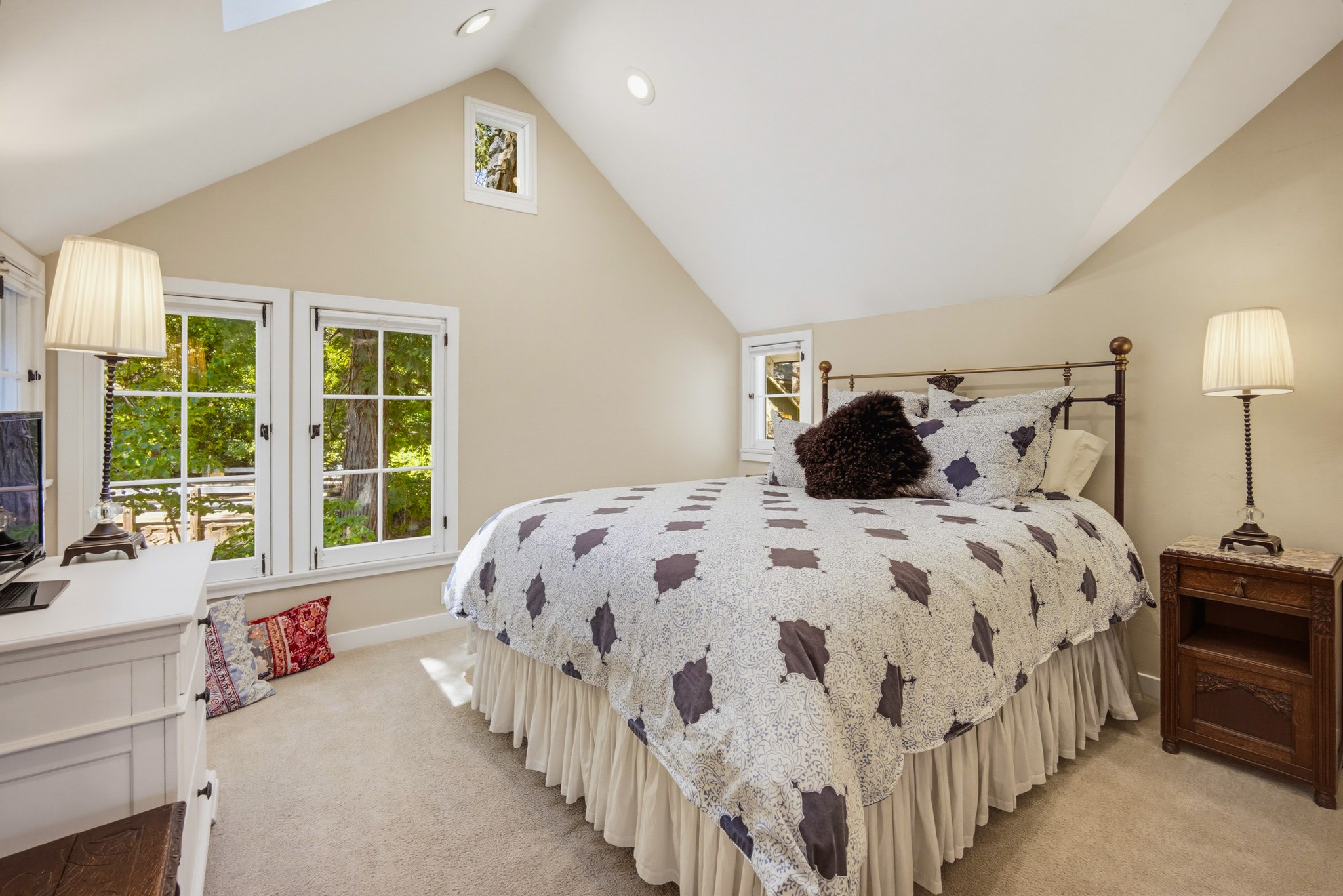 Virtual tour photo 58 of 67 for 28 Bear Dr