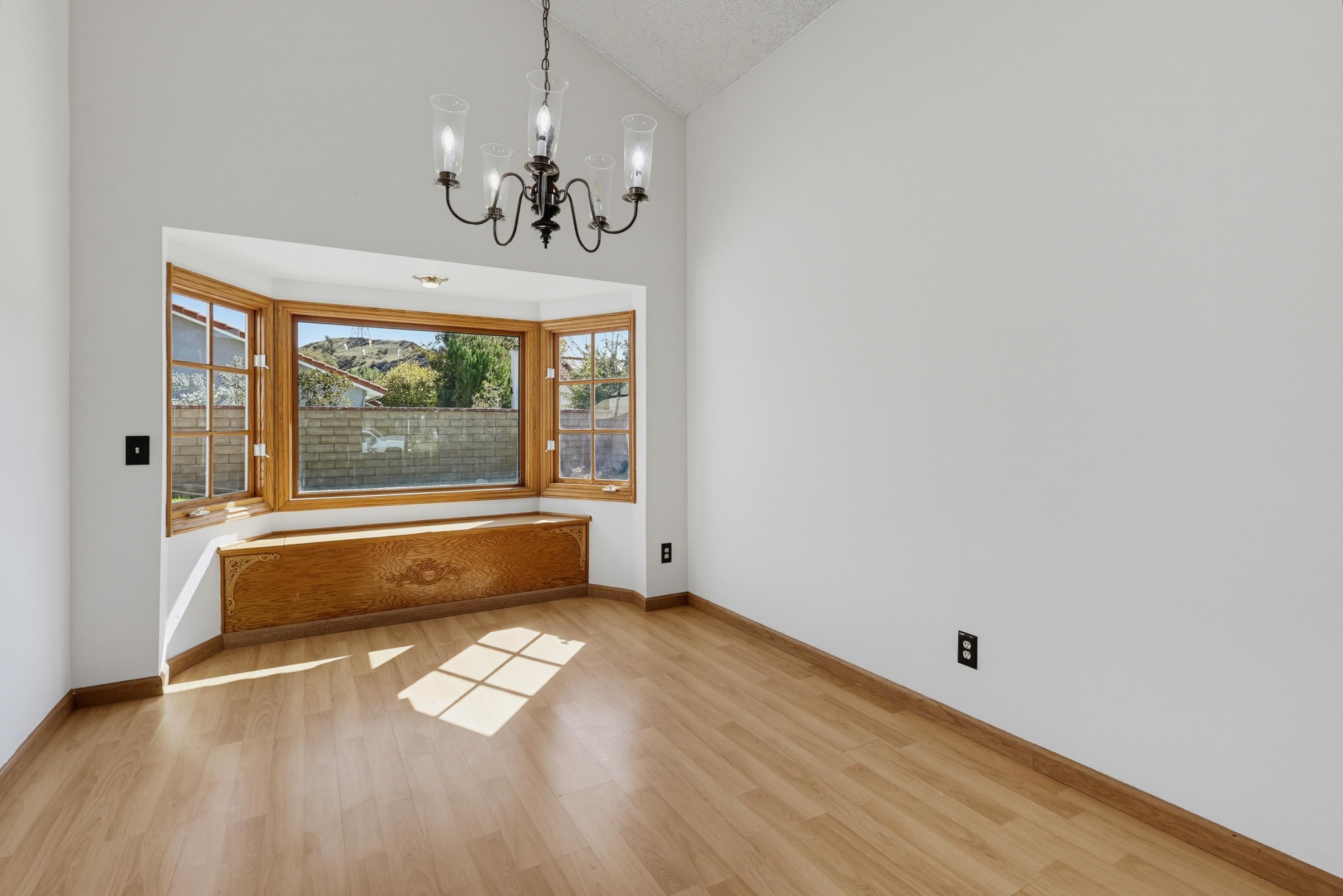 Virtual tour photo 13 of 70 for 28006 Sturbridge Dr