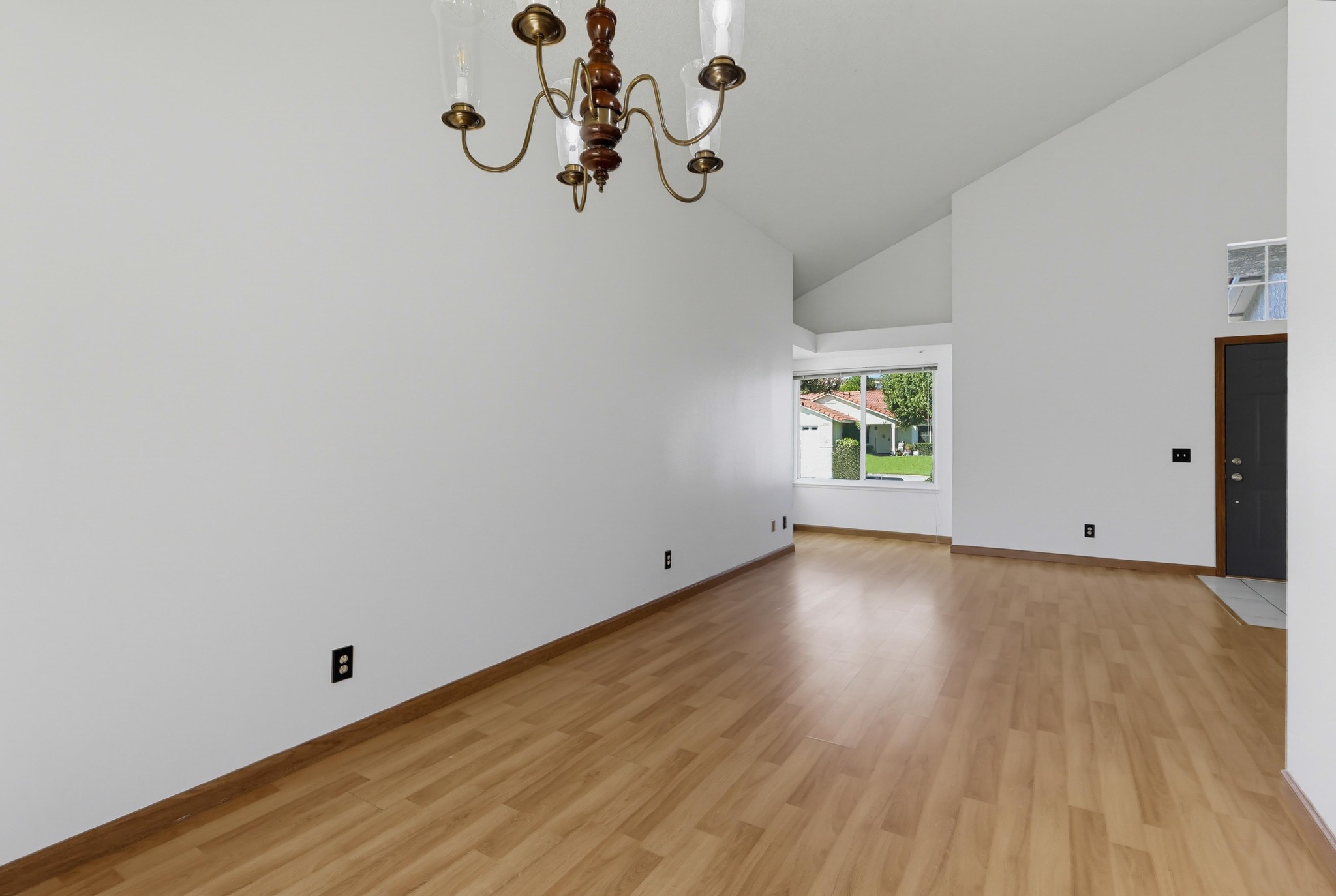 Virtual tour photo 15 of 70 for 28006 Sturbridge Dr